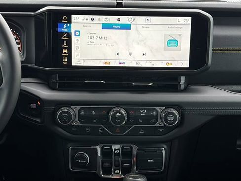 New 2026 Jeep Gladiator Sport S image 23