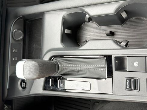 New 2026 Nissan Sentra SV FWD image 25