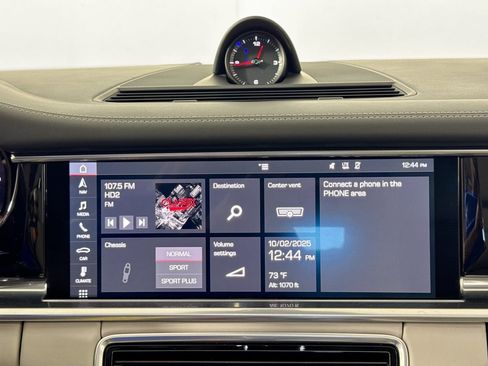 Used 2018 Porsche Panamera 4S image 17