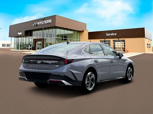 New 2026 Hyundai Sonata SEL AWD/4WD image 8