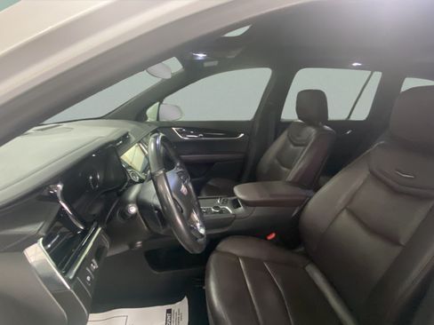 Used 2020 Cadillac XT6 Premium Luxury FWD image 14