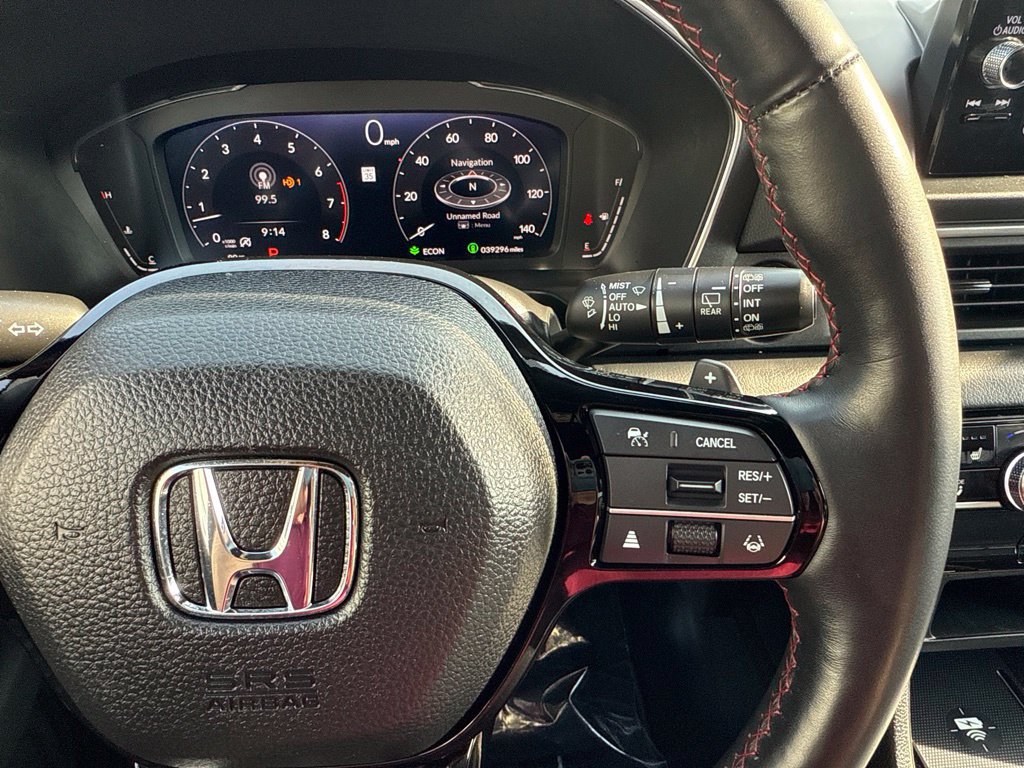 Used 2025 Honda Pilot Black Edition image 24