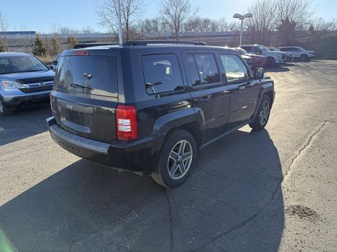 Used 2009 Jeep Patriot Sport image 3
