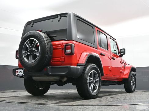 Used 2023 Jeep Wrangler Sahara image 46