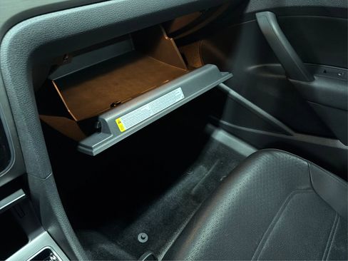 Used 2015 Volkswagen Passat TDI SE image 27