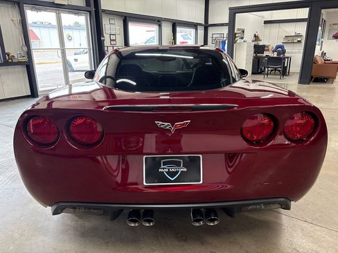 Used 2007 Chevrolet Corvette Coupe w/ Preferred Equipment Group image 11