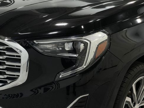 Used 2018 GMC Terrain Denali w/ Advanced Safety Package image 34