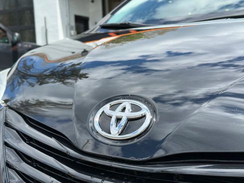 Used 2015 Toyota Sienna L FWD image 38