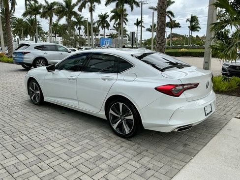Certified 2025 Acura TLX w/ Technology Package image 4