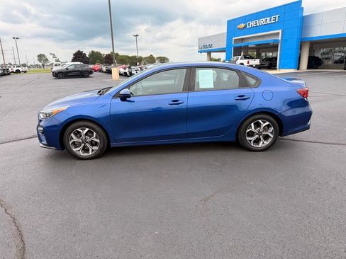 Used 2020 Kia Forte LXS FWD image 4