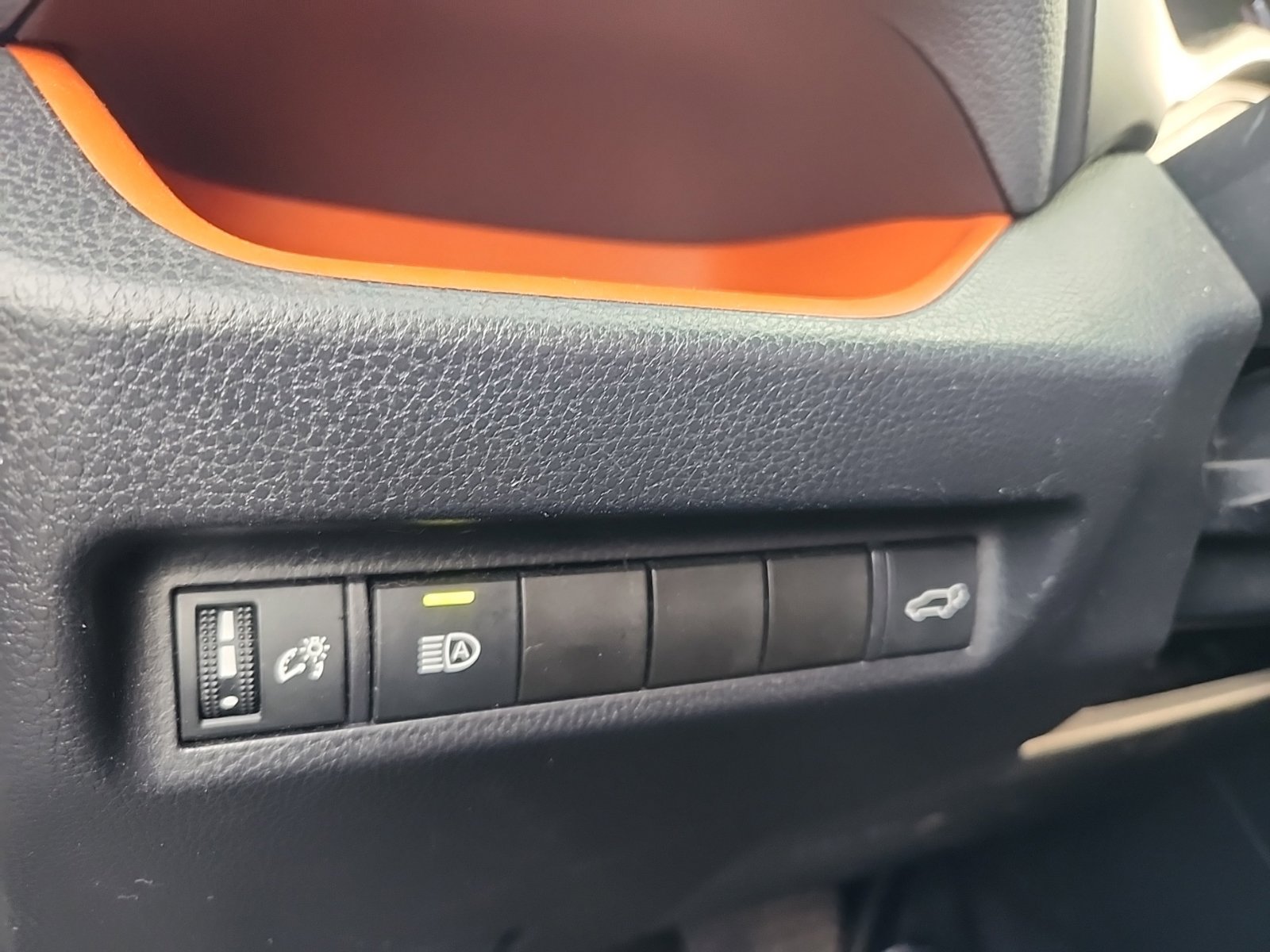 Used 2019 Toyota RAV4 Adventure AWD/4WD image 13