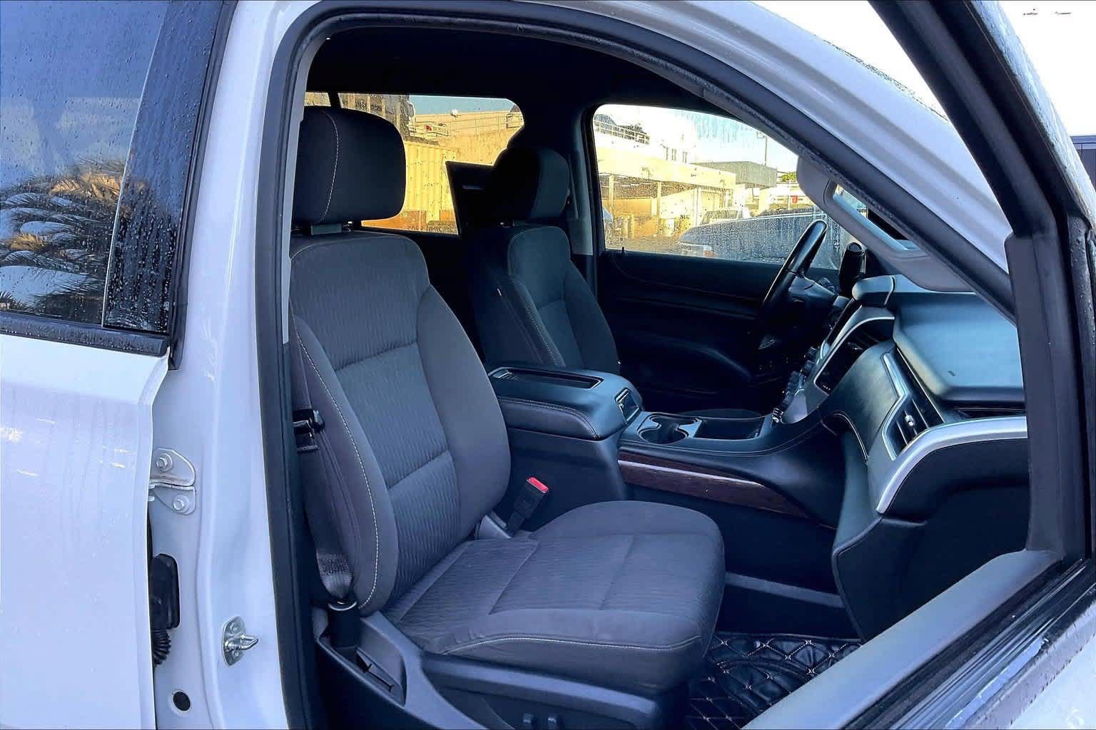 Used 2020 GMC Yukon XL SLE w/ Convenience Package RWD image 13