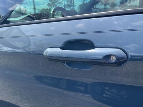 Used 2025 Ford Explorer ST image 16