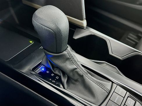 Used 2025 Toyota Camry LE image 25