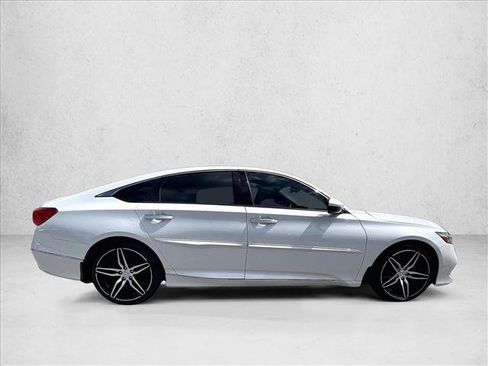 Used 2021 Honda Accord Touring image 5