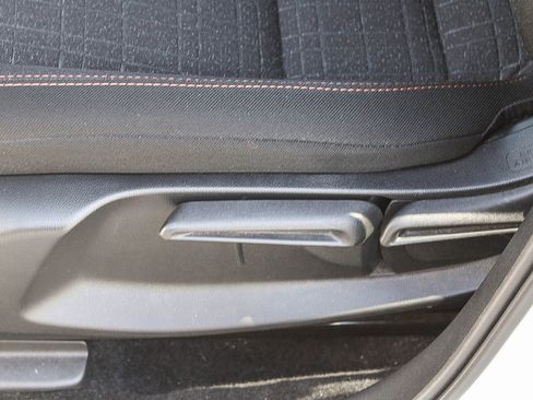 Used 2025 Honda HR-V Sport image 23