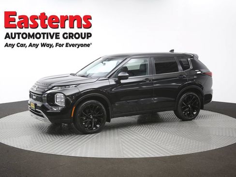 Used 2024 Mitsubishi Outlander SE AWD/4WD image 57