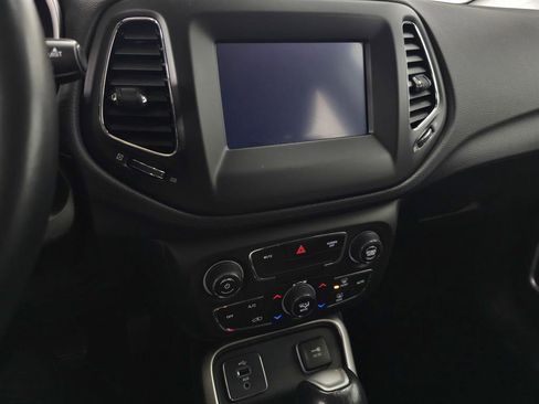 Used 2018 Jeep Compass Latitude w/ Popular Equipment Group image 19