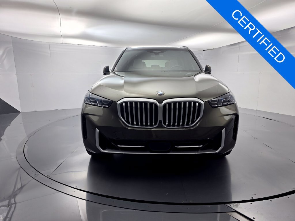 Certified 2025 BMW X5 sDrive40i w/ Premium Package RWD image 2