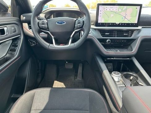 Certified 2025 Ford Explorer ST AWD/4WD image 19