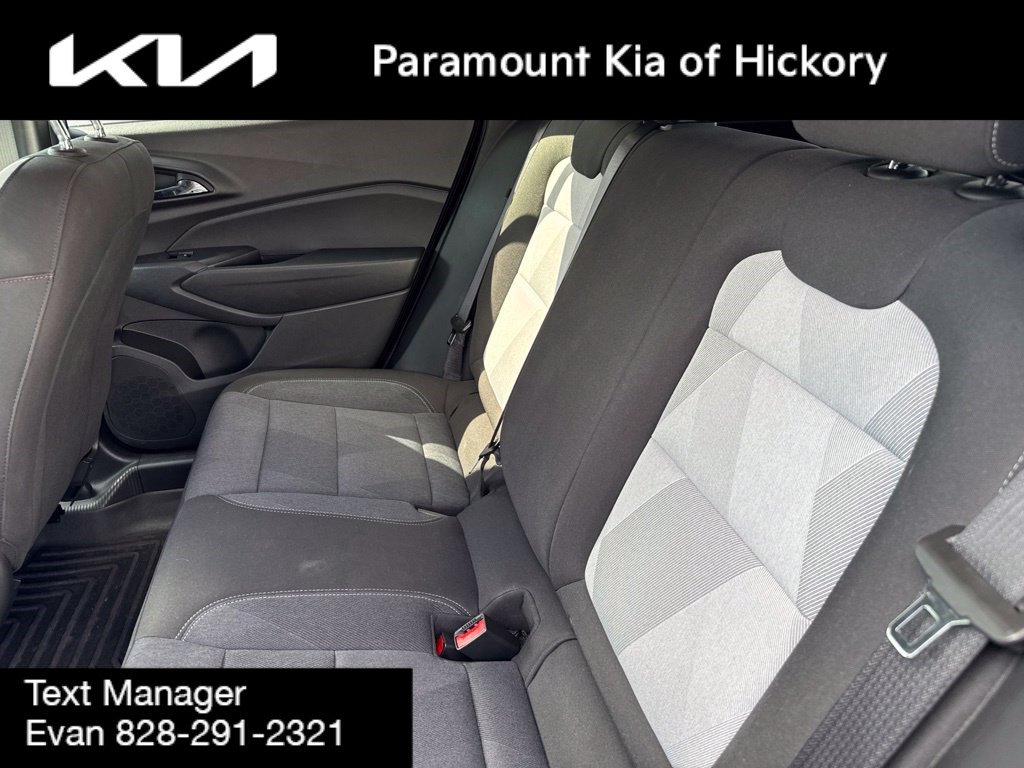 Used 2025 Chevrolet Trax RS w/ Driver Confidence Package FWD image 13