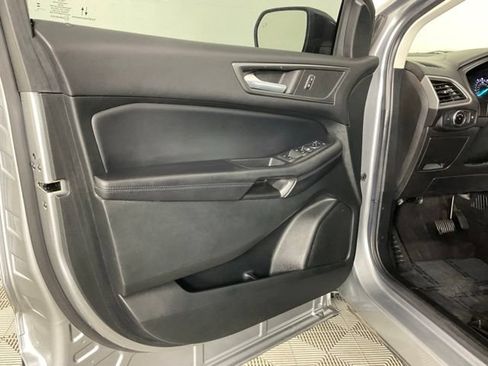 Used 2023 Ford Edge SE w/ Black Appearance Package AWD/4WD image 11
