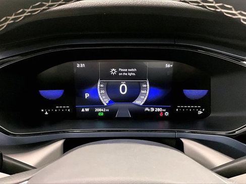 Used 2023 Volkswagen Taos SE w/ Panoramic Sunroof Package image 26