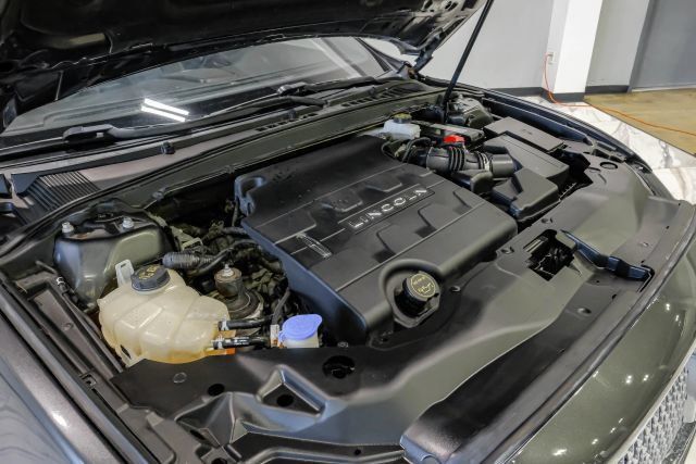 Used 2019 Lincoln Continental Select FWD image 65