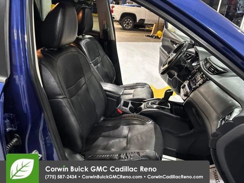 Used 2019 Nissan Rogue SL AWD/4WD image 35