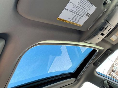 Certified 2018 Toyota RAV4 Limited image 21