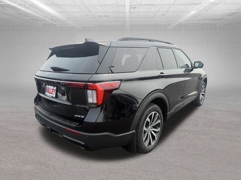 New 2026 Ford Explorer ST-Line AWD/4WD image 3
