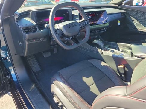 Used 2025 Dodge Charger R/T w/ Sun & Sound Package image 11