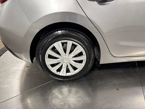 Used 2015 MAZDA MAZDA3 i Sport image 18