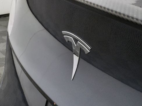 Used 2023 Tesla Model Y Performance AWD/4WD image 36