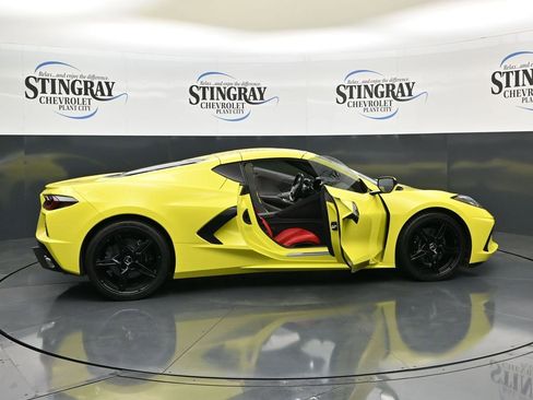 Used 2022 Chevrolet Corvette Stingray Coupe w/ 1LT RWD image 36