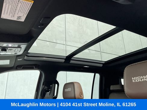 Used 2021 Chevrolet Suburban High Country image 28