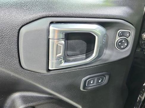 Used 2026 Jeep Gladiator Rubicon AWD/4WD image 18