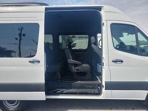 Used 2024 Mercedes-Benz Sprinter 2500 image 11