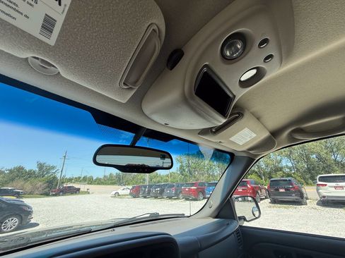 Used 2004 GMC Sierra 1500 SLT w/ Light Duty Power Package AWD/4WD image 29