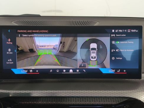 Used 2026 BMW 330i Sedan w/ Convenience Package image 25