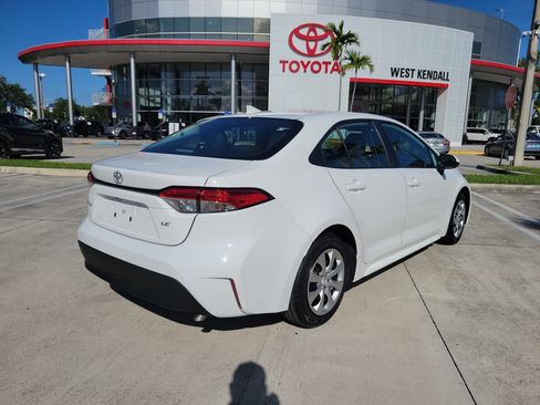 Used 2024 Toyota Corolla LE FWD image 7
