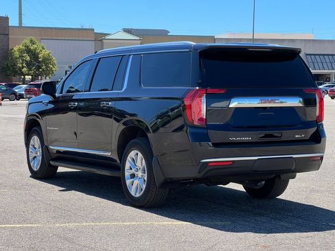 Used 2024 GMC Yukon XL SLT w/ SLT Luxury Package AWD/4WD image 11