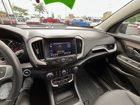 Used 2022 GMC Terrain SLE w/ Driver Convenience Package image 17