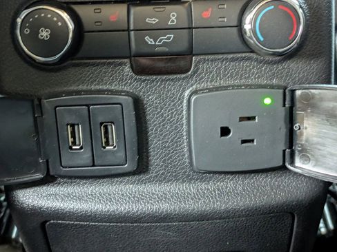 Used 2019 Ford Explorer Limited w/ Class III Trailer Tow Package image 13