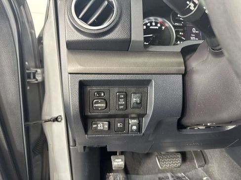 Used 2019 Toyota Tundra SR5 w/ SR5 Upgrade Package AWD/4WD image 15