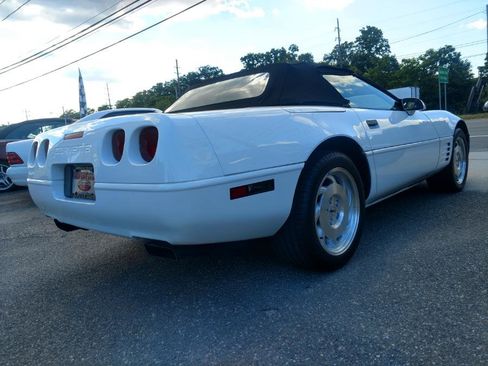 Used 1994 Chevrolet Corvette Convertible RWD image 29