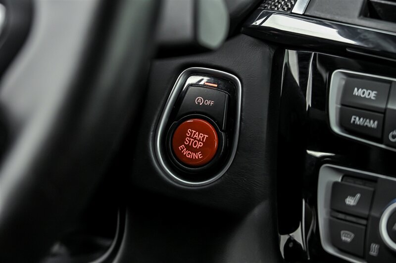 Used 2018 BMW M3 RWD image 26