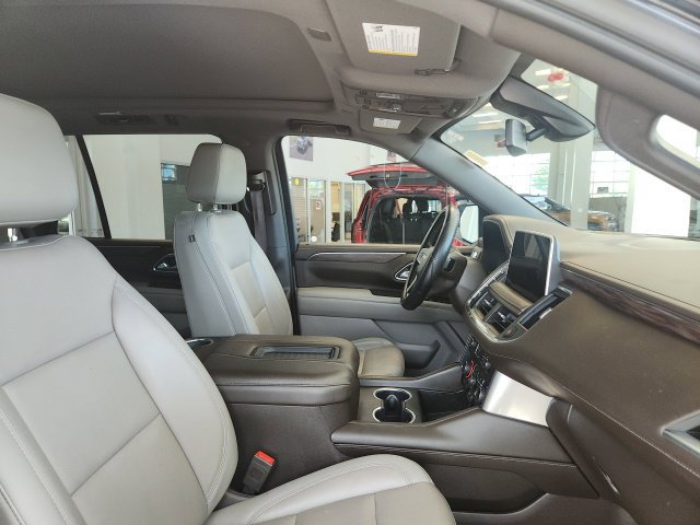 Used 2021 Chevrolet Tahoe LT w/ LT Signature Plus Package AWD/4WD image 16