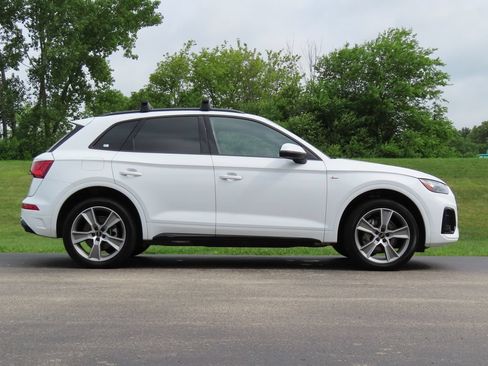 Used 2025 Audi Q5 2.0T Premium AWD/4WD image 2