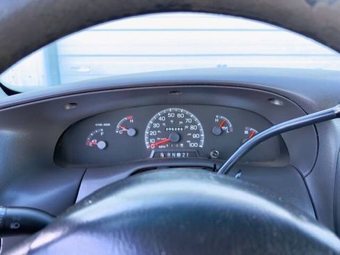Used 1998 Ford F150 4x4 Regular Cab image 13